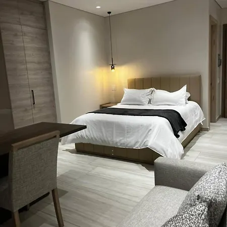 Le Parc Residences - Luxury Suites